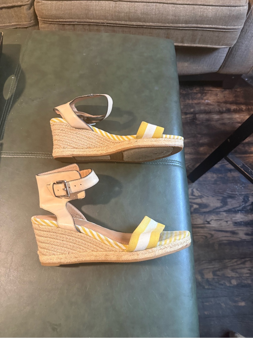 COACH Women's Helen Sunglow-White/Natural Sandal, Size: 8